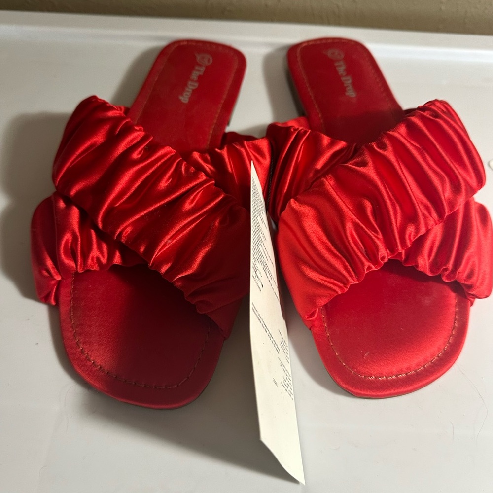 3/$25. NWT. The Drop woman’s satin ruched cross strap sandal - Picture 5 of 5